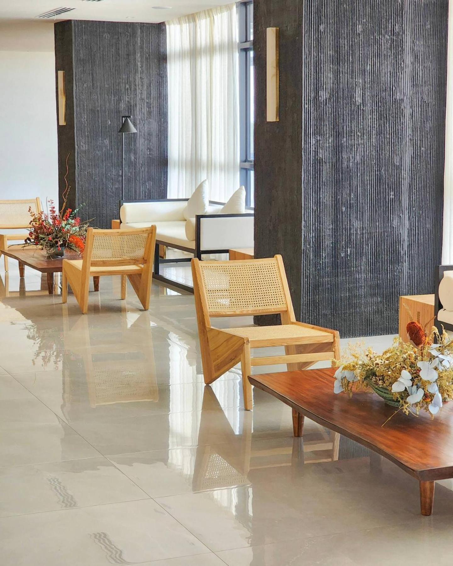 Elijah Hotel Dasmarinas Buitenkant foto